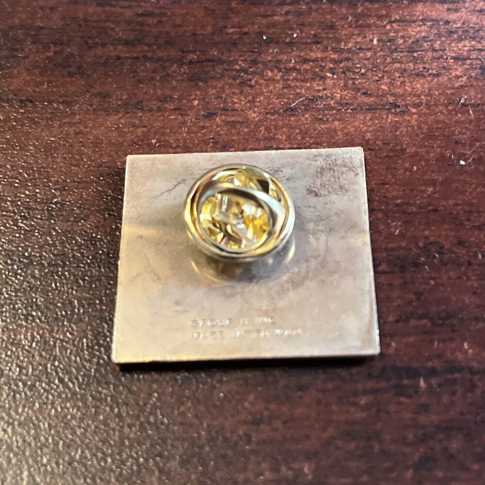 McDonald’s The Good Earth Employee Pin - Picture 3 of 3